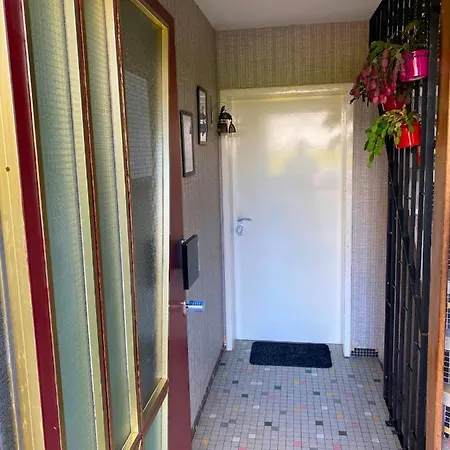 - - Einfache Monteursunterkunft Apartmán *