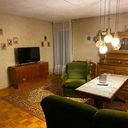 - - Einfache Monteursunterkunft Apartmán Dillingen an der Donau